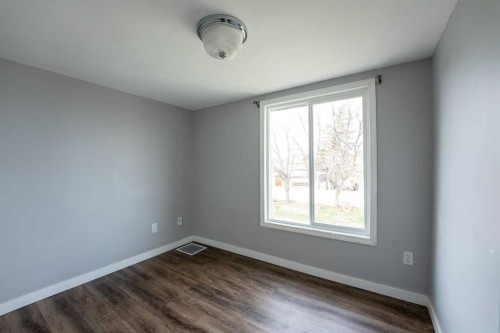 4936 50 Avenue, Stavely, AB - Indoor Photo Showing Other Room