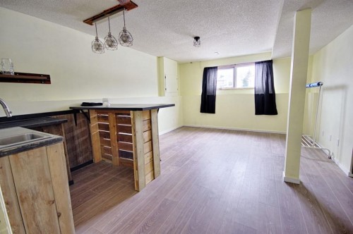 113 Cayuga Crescent West, Lethbridge, AB - Indoor