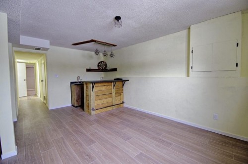 113 Cayuga Crescent West, Lethbridge, AB - Indoor