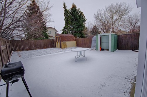 113 Cayuga Crescent West, Lethbridge, AB - Outdoor