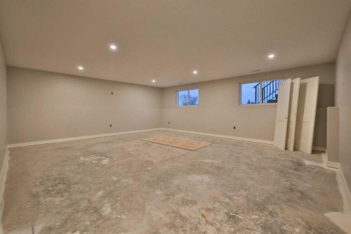 321 9 Street North, Picture Butte, AB - Indoor Photo Showing Basement