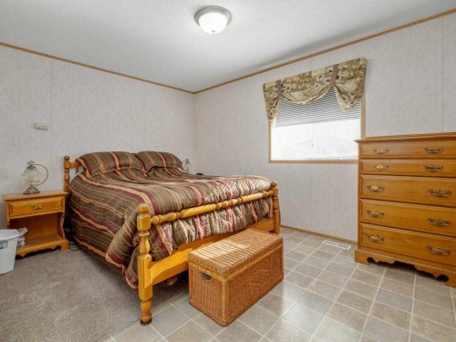 206 Station Boulevard, Coaldale, AB 