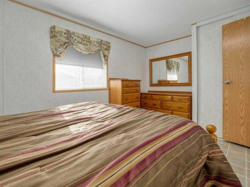 206 Station Boulevard, Coaldale, AB 