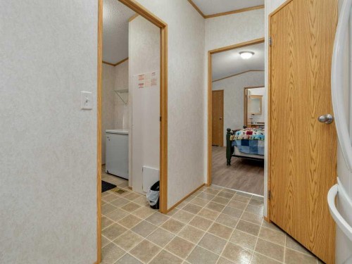 206 Station Boulevard, Coaldale, AB 