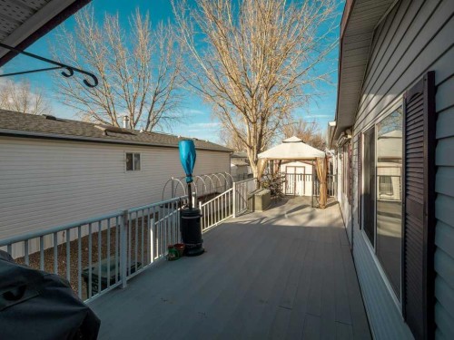 206 Station Boulevard, Coaldale, AB 