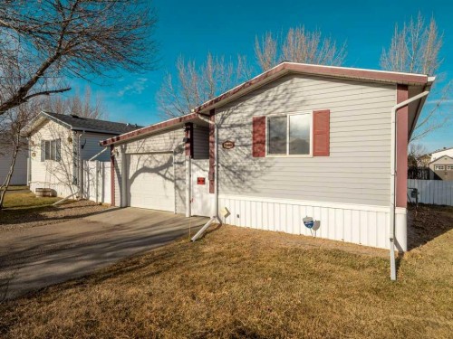 206 Station Boulevard, Coaldale, AB 