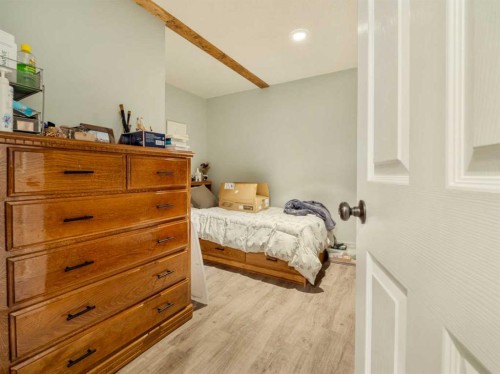 101 3 Street South, Picture Butte, AB - Indoor Photo Showing Bedroom
