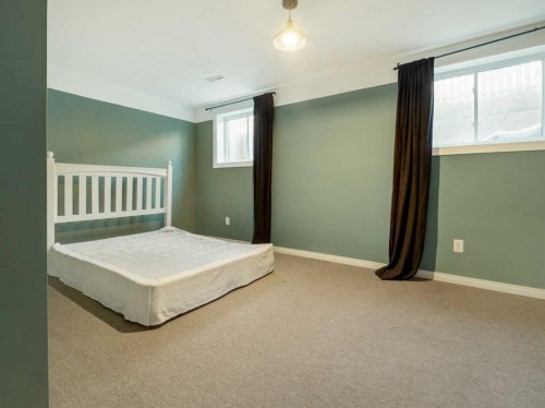 101 3 Street South, Picture Butte, AB - Indoor Photo Showing Other Room