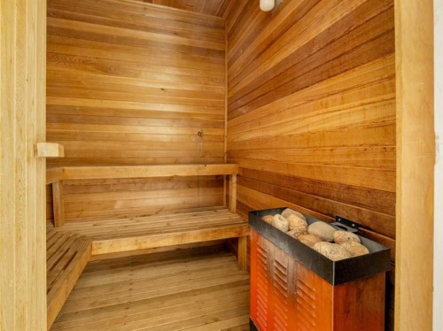 101 3 Street South, Picture Butte, AB - Indoor Photo Showing Other Room