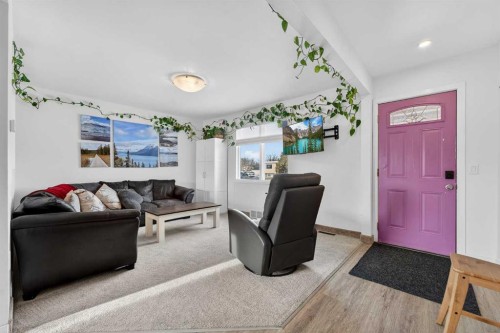 1305 20 Avenue, Coaldale, AB - Indoor