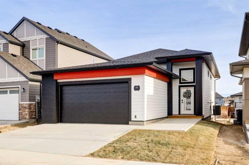 661 Devonia Road West, Lethbridge, AB - Outdoor