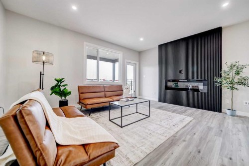 413 Rivergrove Chase West, Lethbridge, AB - Indoor Photo Showing Living Room