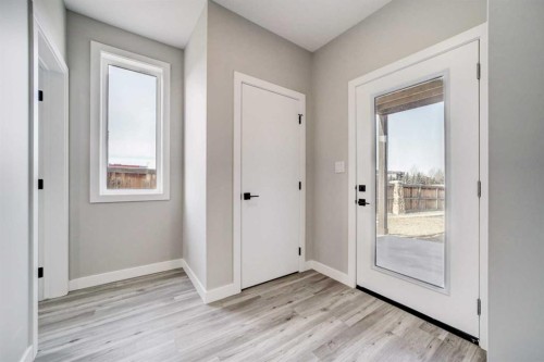 413 Rivergrove Chase West, Lethbridge, AB - Indoor Photo Showing Other Room