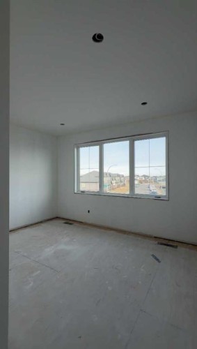 393 Rivergrove Chase West, Lethbridge, AB - Indoor Photo Showing Other Room