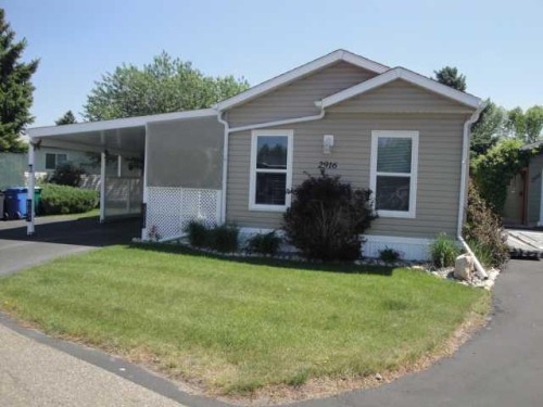 2916 33A Avenue South, Lethbridge, AB 