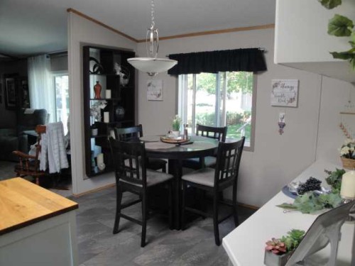 2916 33A Avenue South, Lethbridge, AB 