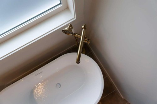 1664 Sixmile View South, Lethbridge, AB - Indoor Photo Showing Other Room