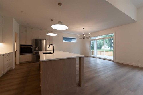 1664 Sixmile View South, Lethbridge, AB - Indoor Photo Showing Kitchen With Stainless Steel Kitchen