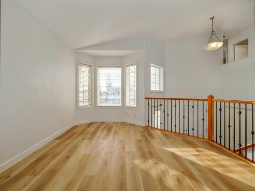 468 Heritage Boulevard West, Lethbridge, AB - Indoor Photo Showing Other Room