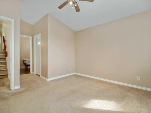 468 Heritage Boulevard West, Lethbridge, AB - Indoor Photo Showing Other Room