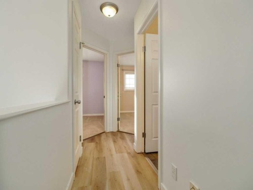 468 Heritage Boulevard West, Lethbridge, AB - Indoor Photo Showing Other Room