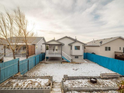 468 Heritage Boulevard West, Lethbridge, AB - Outdoor With Deck Patio Veranda