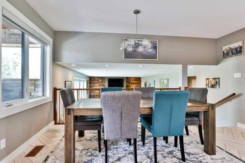 234 Mcmaster Boulevard West, Lethbridge, AB - Indoor Photo Showing Dining Room