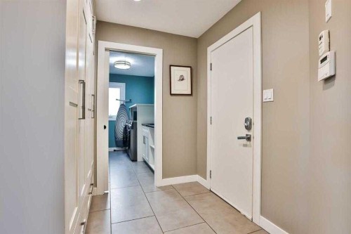 234 Mcmaster Boulevard West, Lethbridge, AB - Indoor Photo Showing Other Room