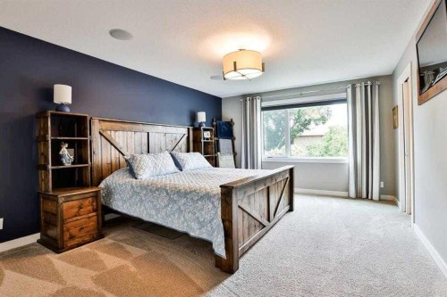 234 Mcmaster Boulevard West, Lethbridge, AB - Indoor Photo Showing Bedroom