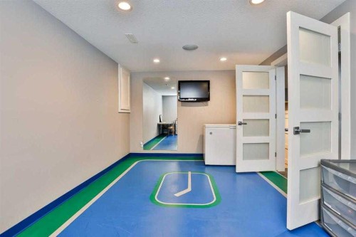 234 Mcmaster Boulevard West, Lethbridge, AB - Indoor Photo Showing Other Room