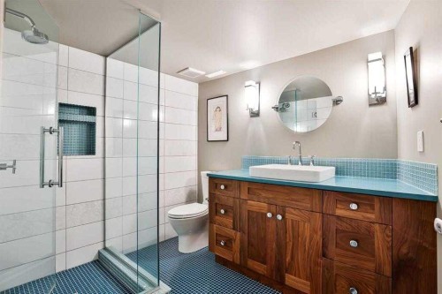 234 Mcmaster Boulevard West, Lethbridge, AB - Indoor Photo Showing Bathroom