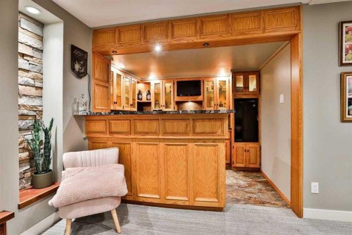 234 Mcmaster Boulevard West, Lethbridge, AB - Indoor Photo Showing Other Room