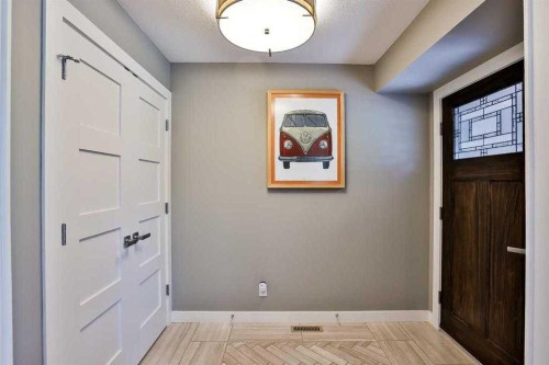 234 Mcmaster Boulevard West, Lethbridge, AB - Indoor Photo Showing Other Room