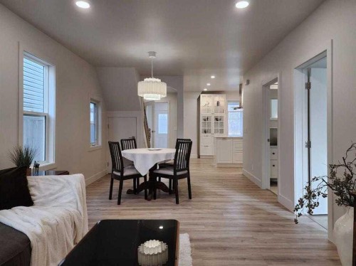 308 7A Avenue South, Lethbridge, AB - Indoor Photo Showing Dining Room