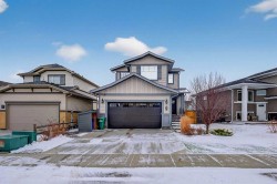 323 Skeena Crescent WEST Lethbridge, AB T1J 5K3