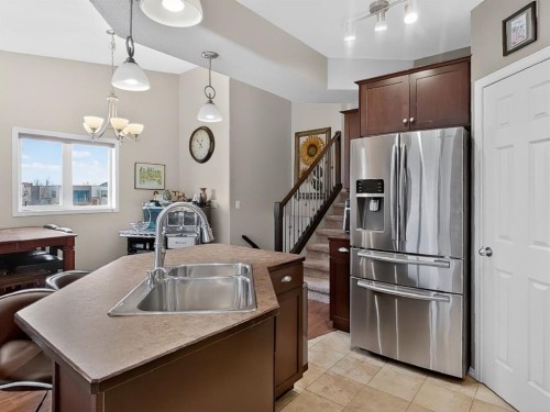 645 Silkstone Point West, Lethbridge, AB - Indoor Photo Showing Kitchen With Double Sink