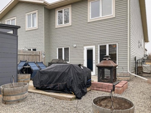 645 Silkstone Point West, Lethbridge, AB - Outdoor With Exterior