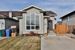 455 Blackfoot Manor WEST Lethbridge, AB T1K 7W4