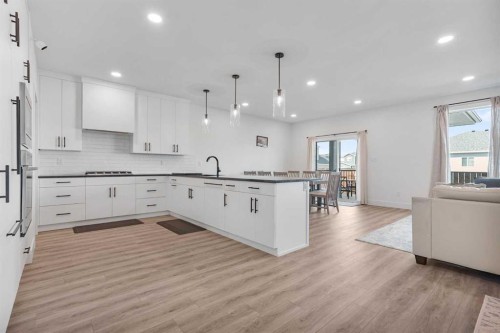 282 Caribou Way North, Lethbridge, AB 