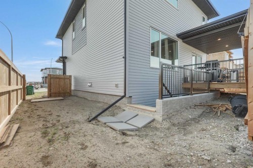 282 Caribou Way North, Lethbridge, AB 