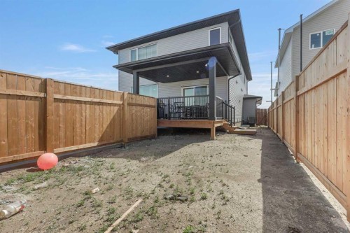 282 Caribou Way North, Lethbridge, AB 
