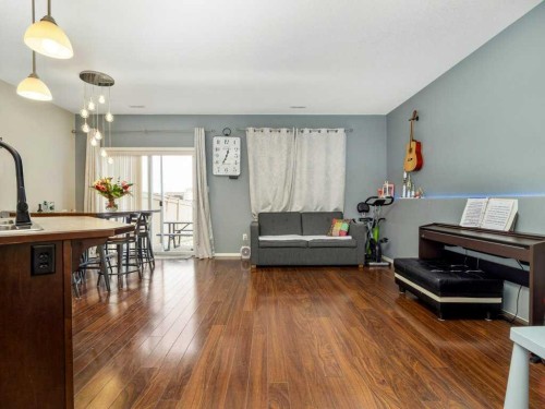 757 Silkstone Close West, Lethbridge, AB - Indoor