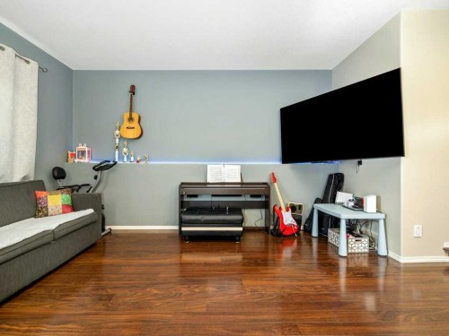 757 Silkstone Close West, Lethbridge, AB - Indoor