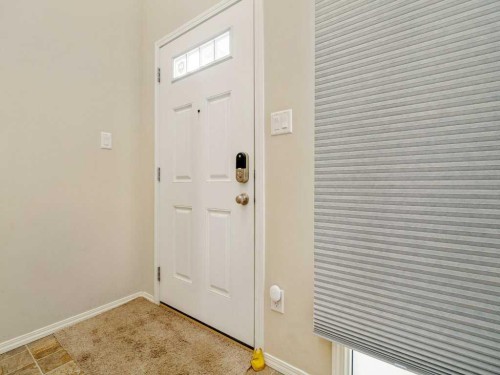 757 Silkstone Close West, Lethbridge, AB - Indoor Photo Showing Other Room