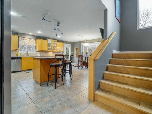 145 Canyon Close West, Lethbridge, AB - Indoor Photo Showing Other Room