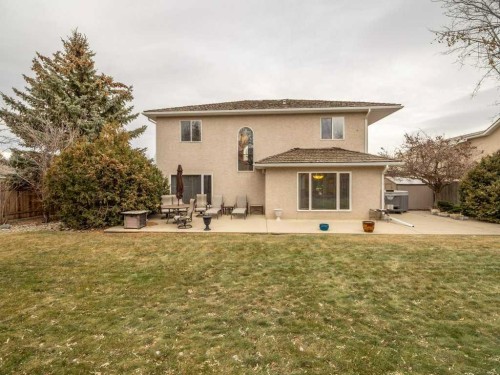 145 Canyon Close West, Lethbridge, AB - Outdoor