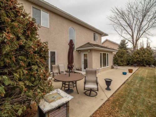 145 Canyon Close West, Lethbridge, AB - Outdoor