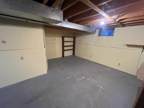 88 Cayuga Crescent West, Lethbridge, AB - Indoor Photo Showing Basement