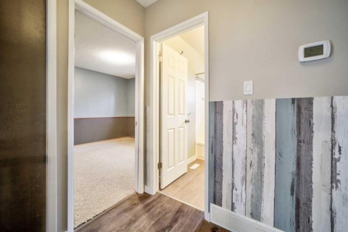 88 Cayuga Crescent West, Lethbridge, AB - Indoor Photo Showing Other Room