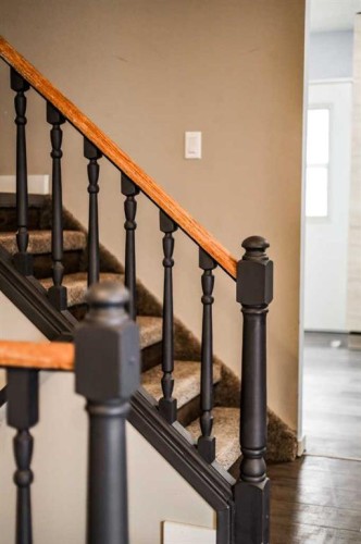 88 Cayuga Crescent West, Lethbridge, AB - Indoor Photo Showing Gym Room